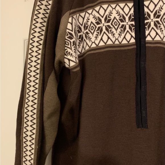 Dale Of Norway Women’s 3/4 Zip Snowflake Sweater
EUC Size XL Beautiful - Picture 3 of 10